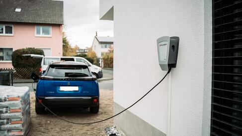 E-Auto beim Laden