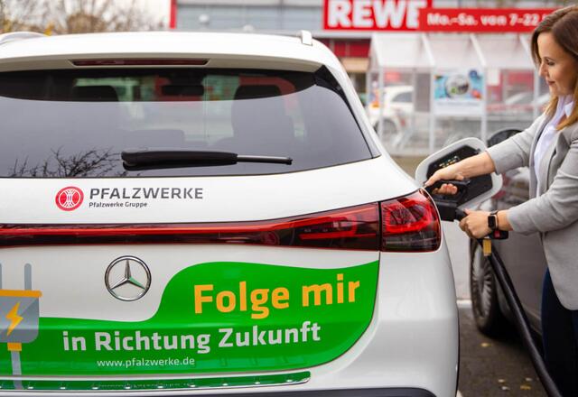 E-Fuels kontra E-Mobilität: Wer hat die Ökonase vorn?