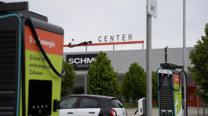 Customer Story, InCenter, Fachmarktzentrum, Ladeinfrastruktur, E-Mobilität, Ladepark, Pfalzwerke