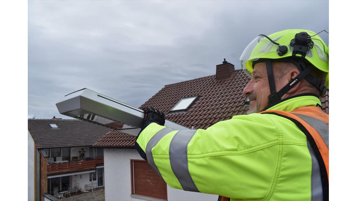 Straßenbeleuchtung Installierung