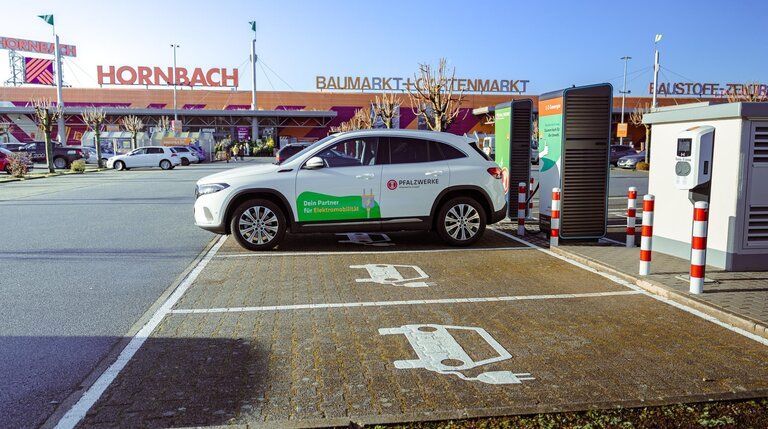 Ladeinfrastruktur, Standortpartner, e-mobilkitaet, Handel