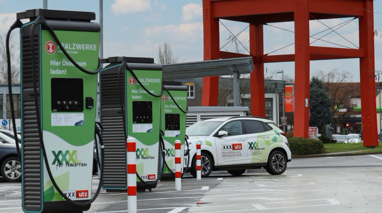 Ladeinfrastruktur, Fachmarkt, E-Mobilität, Möbelhaus, Standortparnter