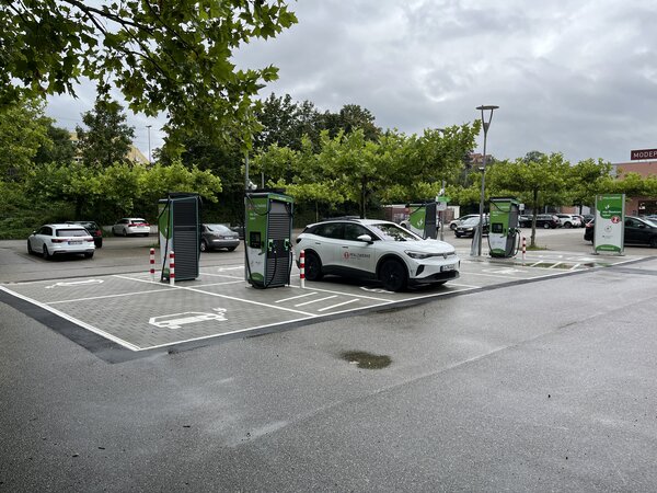 Deutschlandnetz, Pfalzwerke, Bretten, Laden, E-Mobilität, E-Auto laden