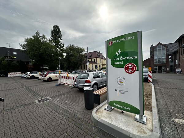 Deutschlandnetz, Pfalzwerke, Korschenbroich, Laden, E-Mobilität, E-Auto laden