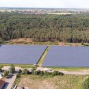 Solarpark Westheim aus der Vogelperspektive. 