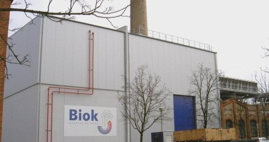 Biomasse-Heizkraft­werk mit Dampfturbine