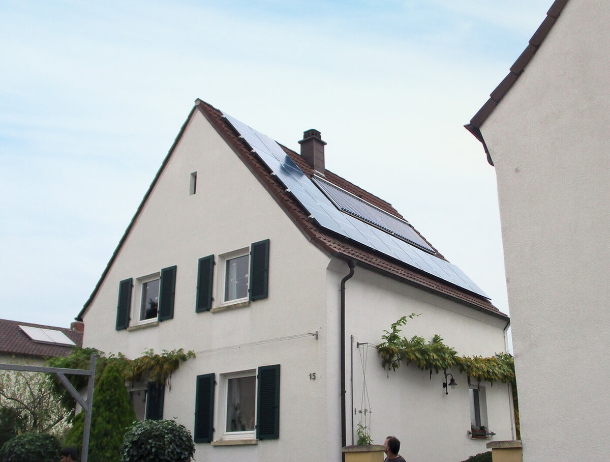 Solaranlage Schifferstadt Außenansicht - Haus mit Photovoltaikanlage