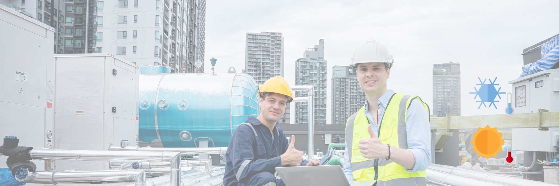 Angestellte beim Arbeiten im Buero