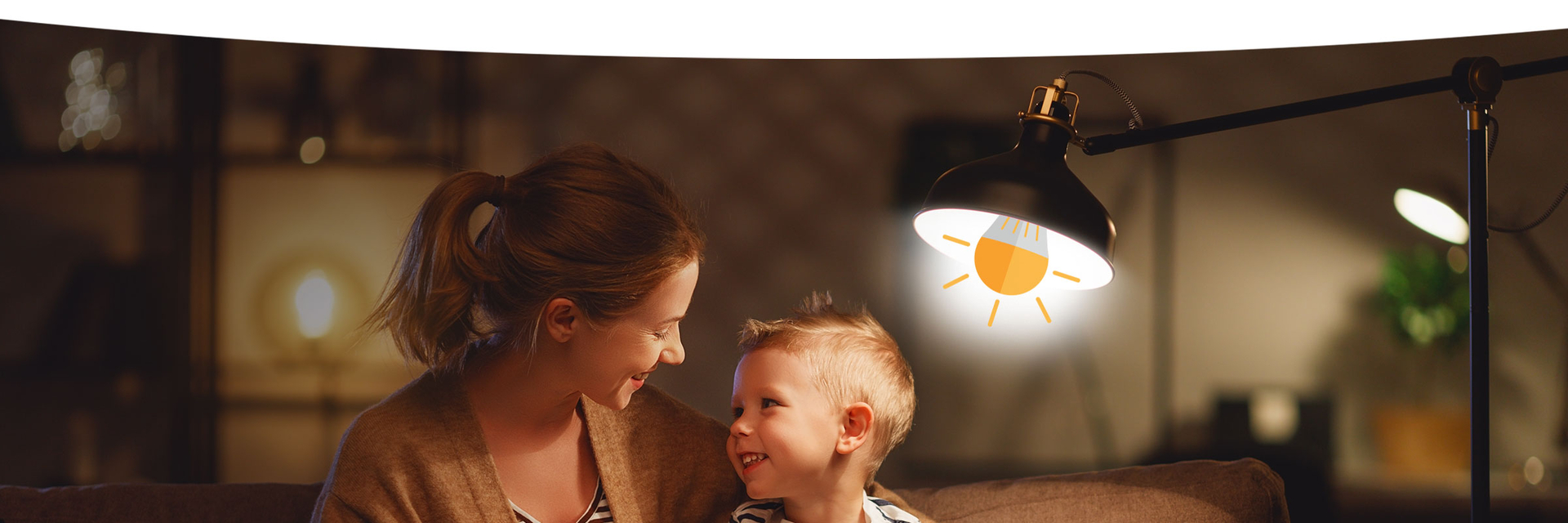 header mutter kind zuhause lampe