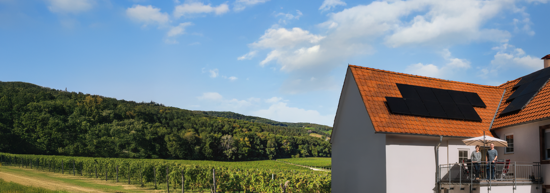 Stefan Kohl mit PV Anlage auf dem Dach