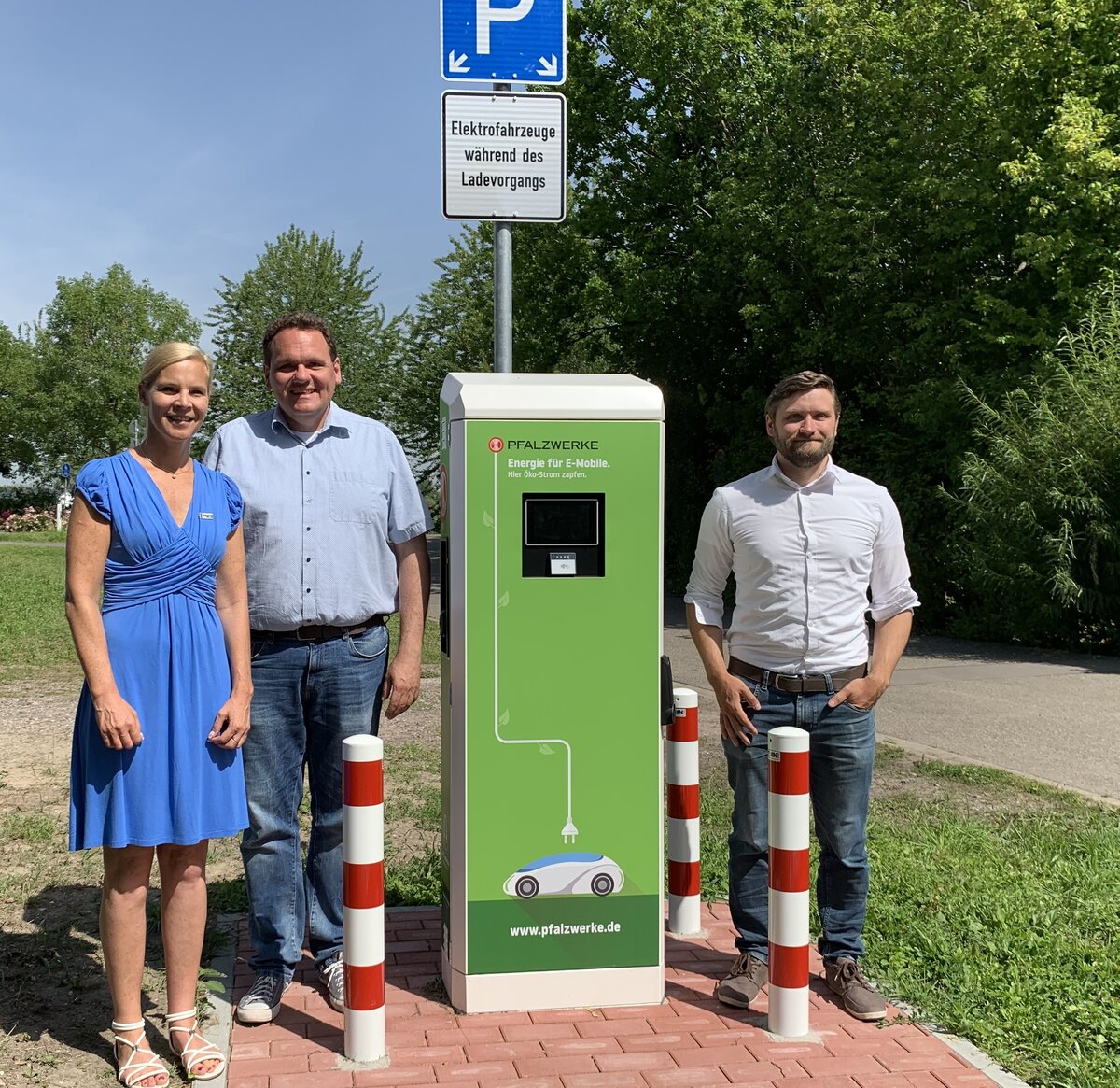 E-Mobilitaet Inbetriebnahme E-Ladesaeule Leimersheim
