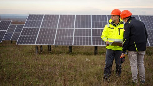 Baustart für Photovoltaik-Freiflächenanlage in Hettenleidelheim