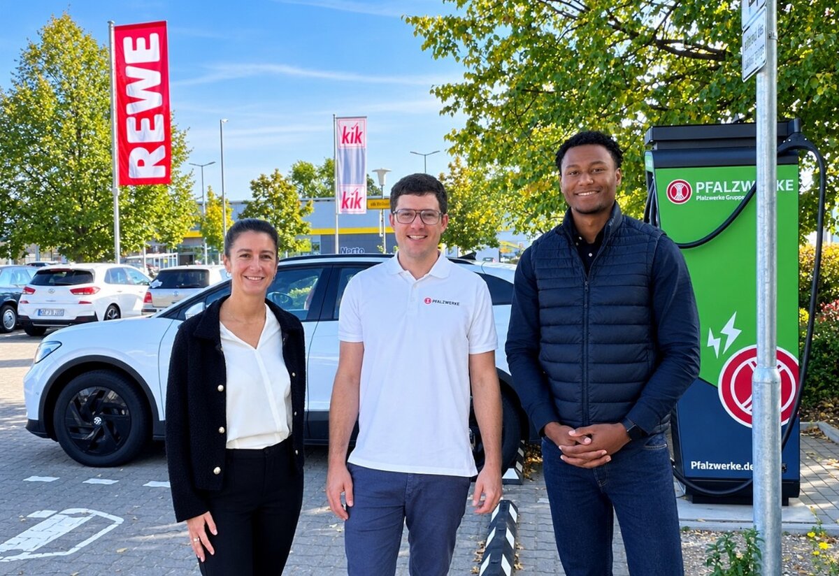 Übergabe Rewe | © @Pfalzwerke