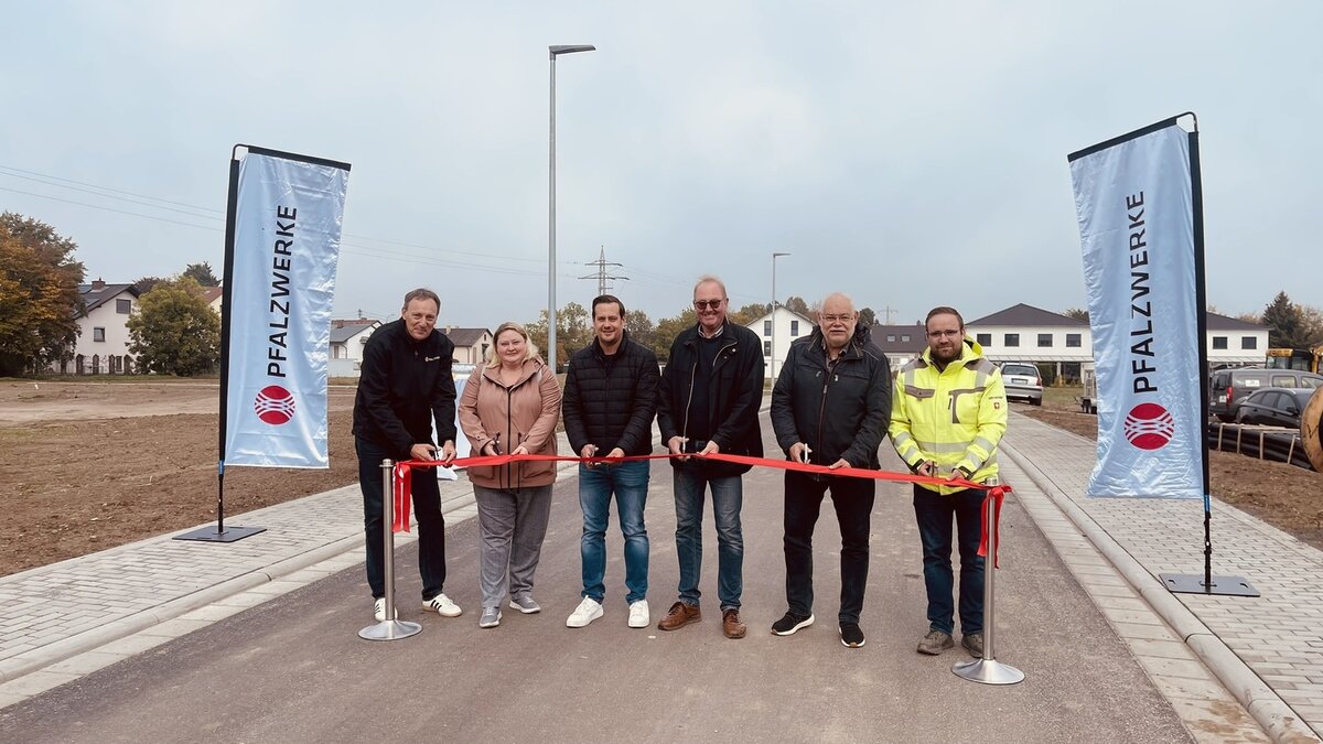 Offizielle Übergabe des Wohn- und Gewerbegebiets Heideweg Ost in Maxdorf durch die Pfalzwerke Infrastruktur GmbH