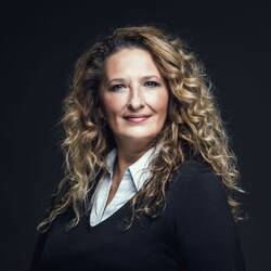 Beate Holzwarth