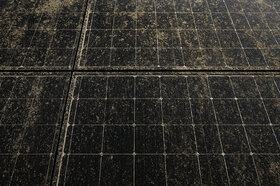 Verschmutzes Solarpanel