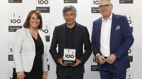 Ranga Yogeshwar gratuliert den Pfalzwerken zum Sprung in die TOP 100 der innovativsten deutschen Mittelständler 